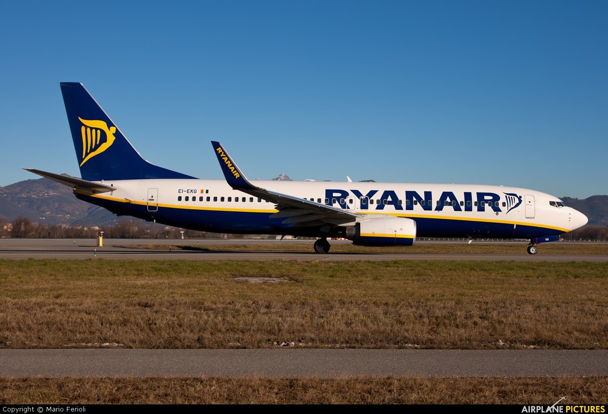 Ryanair EI-EKG aircraft at Bergamo - Orio al Serio