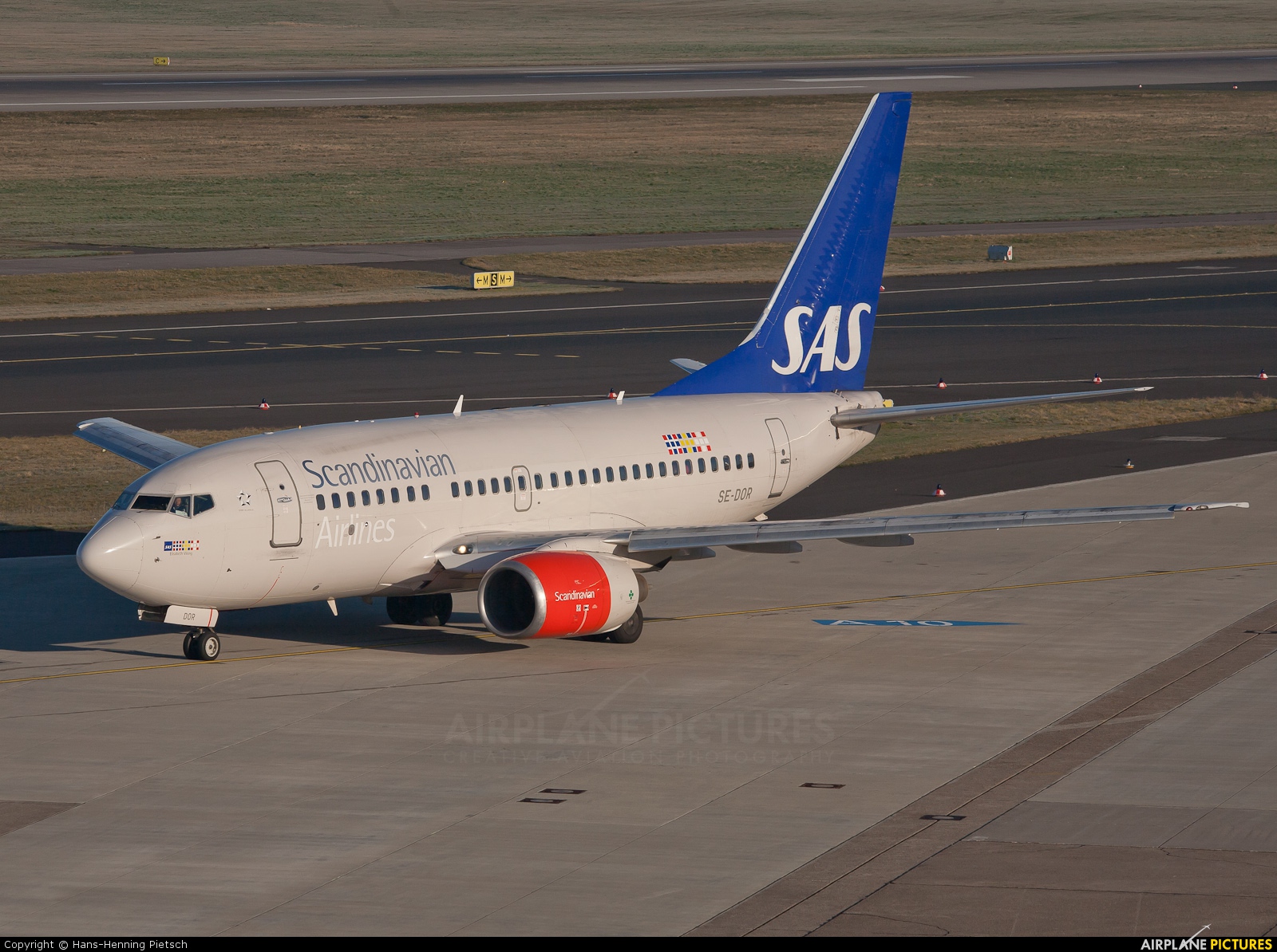 SAS - Scandinavian Airlines SE-DOR aircraft at Düsseldorf