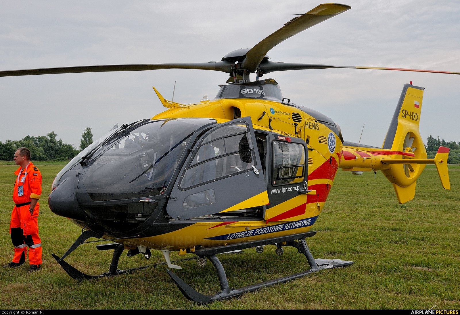 Polish Medical Air Rescue - Lotnicze Pogotowie Ratunkowe SP-HXX aircraft at Płock