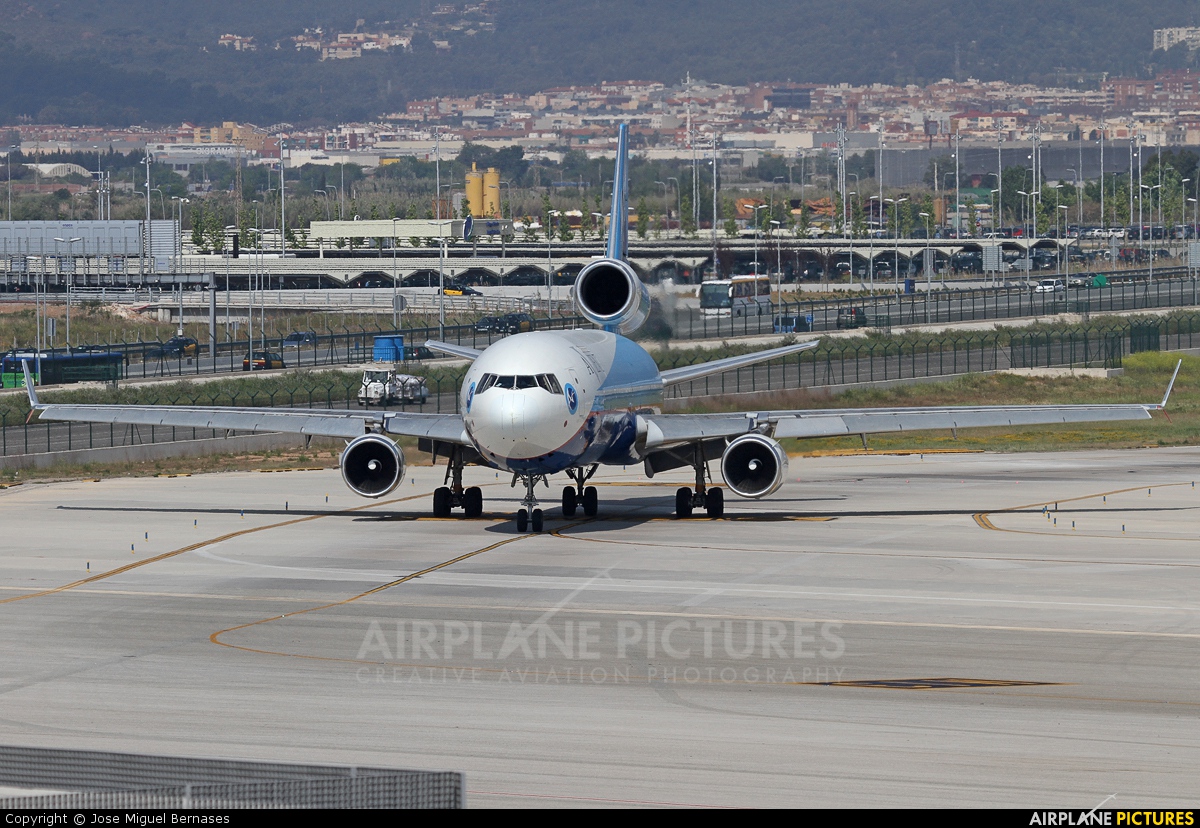 Avient Z-BVT aircraft at Barcelona - El Prat