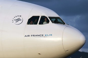 F-GLZT - Air France Airbus A340-300