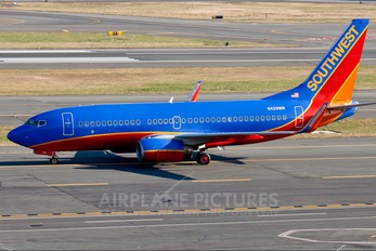 N429WN - Southwest Airlines Boeing 737-700
