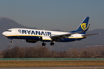 EI-DYT - Ryanair Boeing 737-800