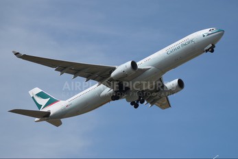 B-LAE - Cathay Pacific Airbus A330-300