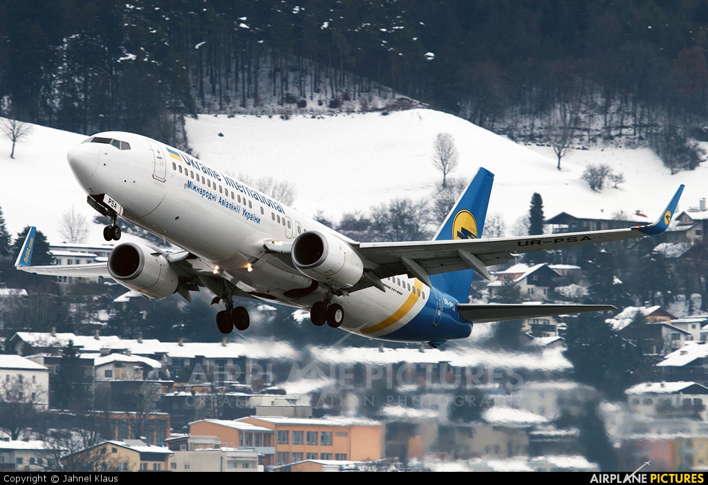Ukraine International Airlines UR-PSA aircraft at Innsbruck