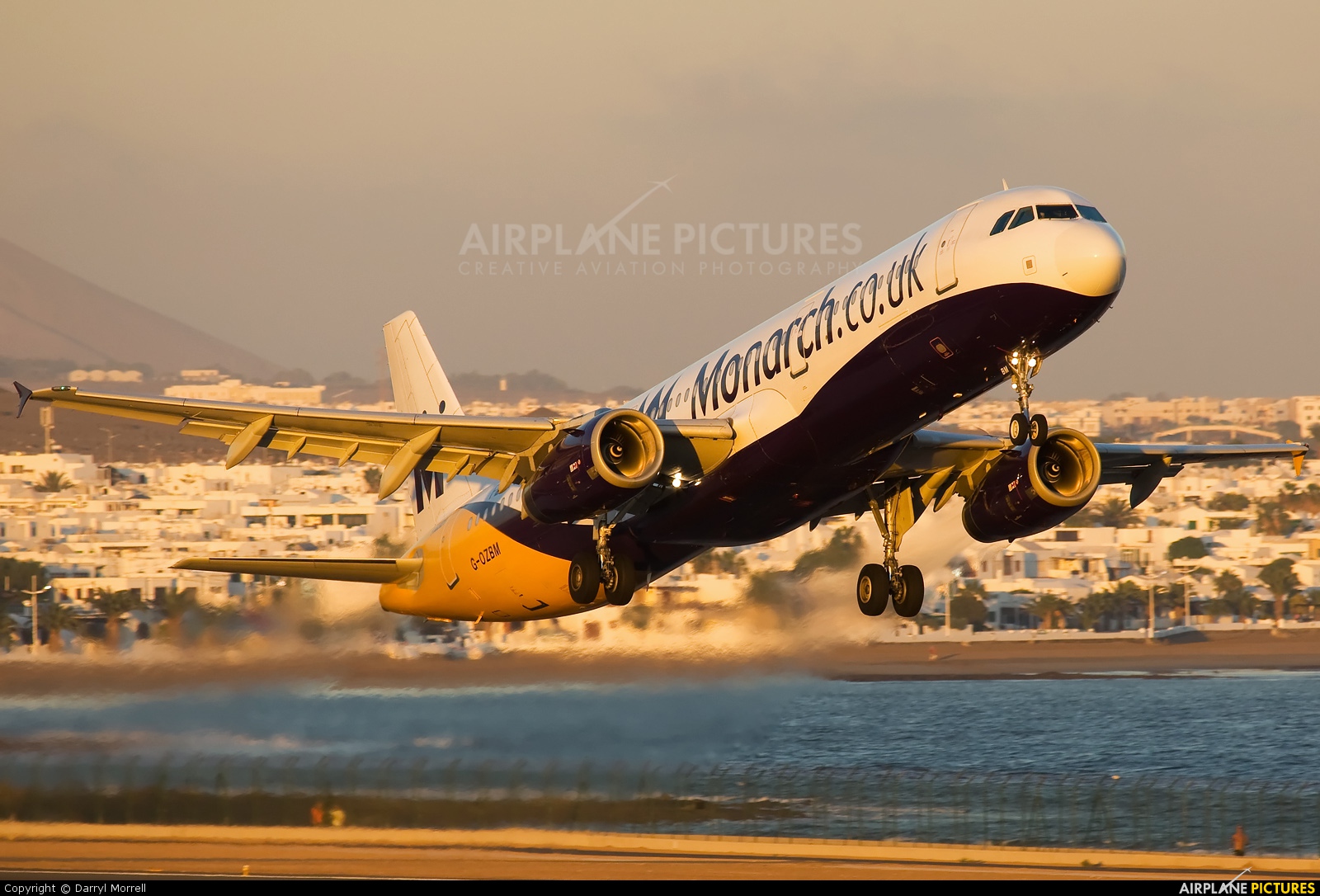 Monarch Airlines G-OZBM aircraft at Lanzarote - Arrecife