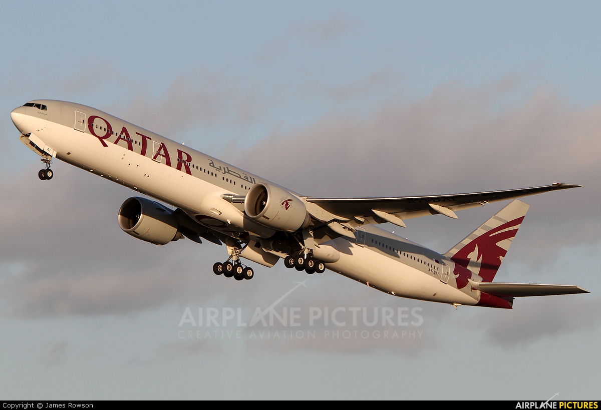 Qatar Airways A7-BAI aircraft at London - Heathrow