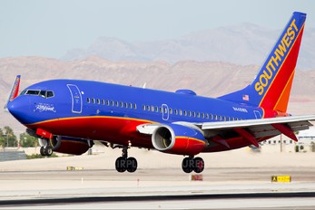 N448WN - Southwest Airlines Boeing 737-700