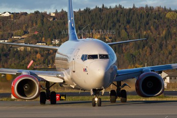 LN-RPK - SAS - Scandinavian Airlines Boeing 737-700