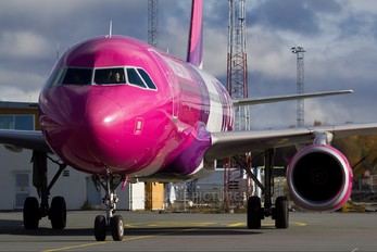HA-LPR - Wizz Air Airbus A320