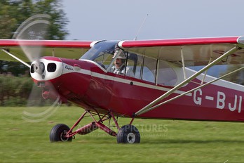 G-BJIV - Private Piper PA-18 Super Cub