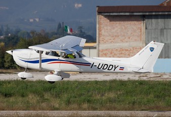 I-UDDY - Private Cessna 172 Skyhawk (all models except RG)