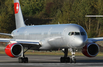 HB-IEE - PrivatAir Boeing 757-200