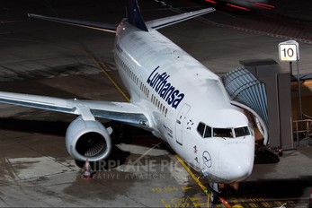 D-ABIX - Lufthansa Boeing 737-500