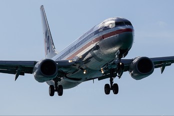 N823NN - American Airlines Boeing 737-800
