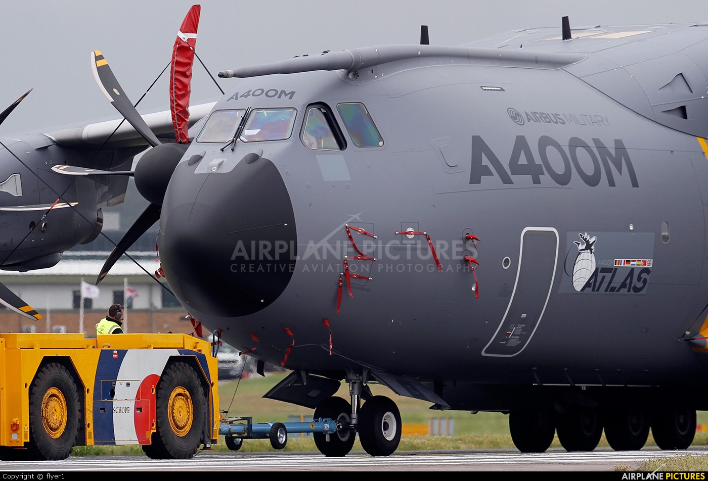Airbus Military F-WWMZ aircraft at Farnborough