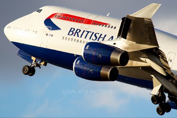 G-BNLU - British Airways Boeing 747-400