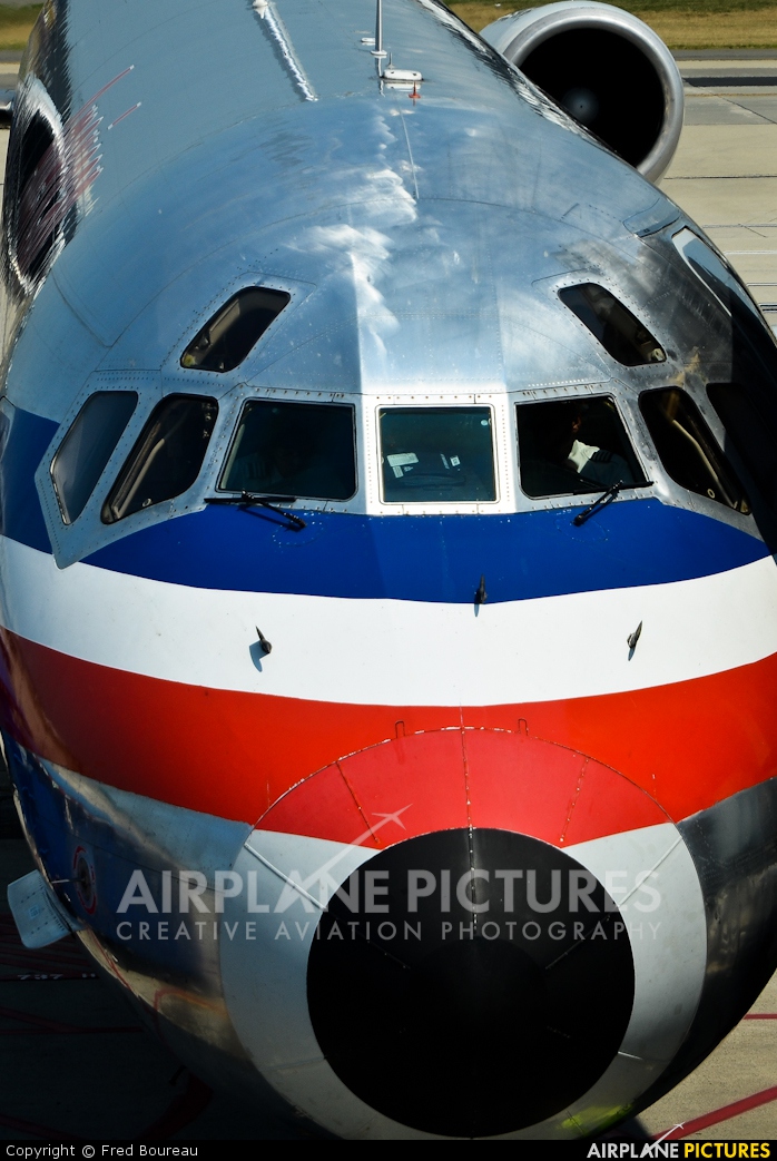 American Airlines - aircraft at Washington - Dulles Intl
