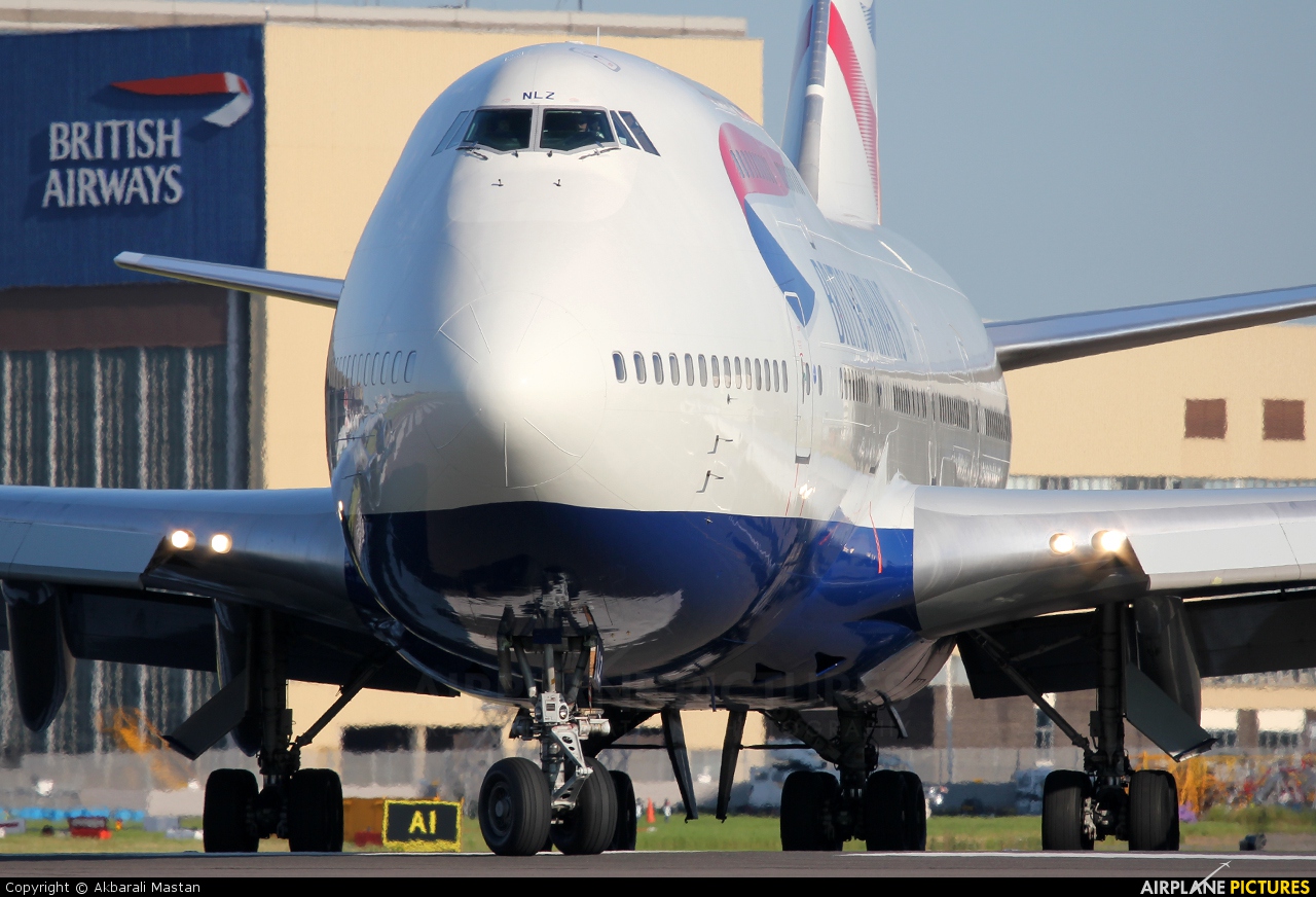 British Airways G-BNLZ aircraft at London - Heathrow