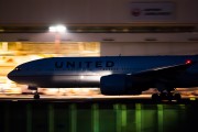 N78008 - United Airlines Boeing 777-200 aircraft
