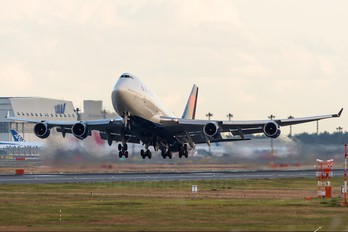 N672US - Delta Air Lines Boeing 747-400