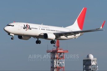 JA318J - JAL - Express Boeing 737-800