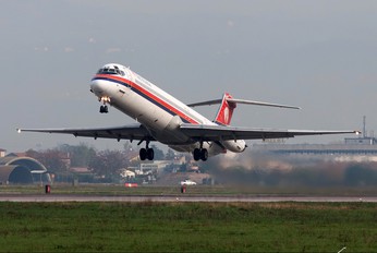 I-SMER - Meridiana McDonnell Douglas MD-82