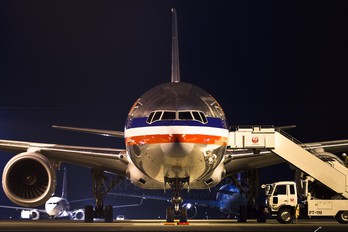 N782AN - American Airlines Boeing 777-200ER