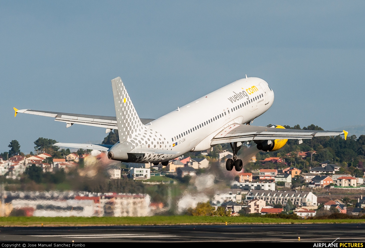 Vueling Airlines EC-JGM aircraft at La Coruña