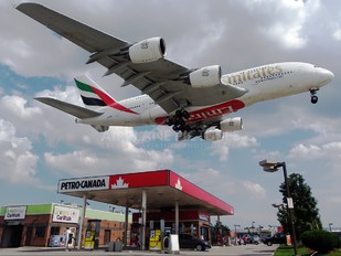 A6-EDN - Emirates Airlines Airbus A380