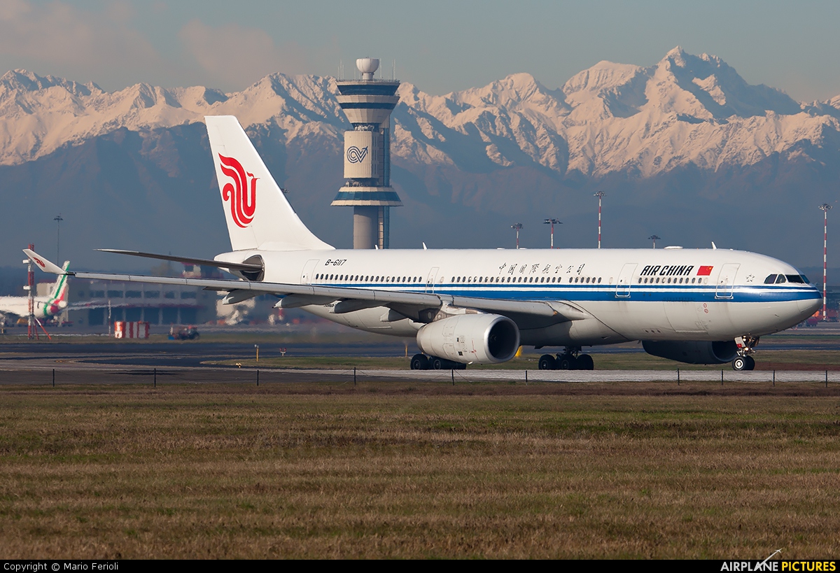 Air China B-6117 aircraft at Milan - Malpensa