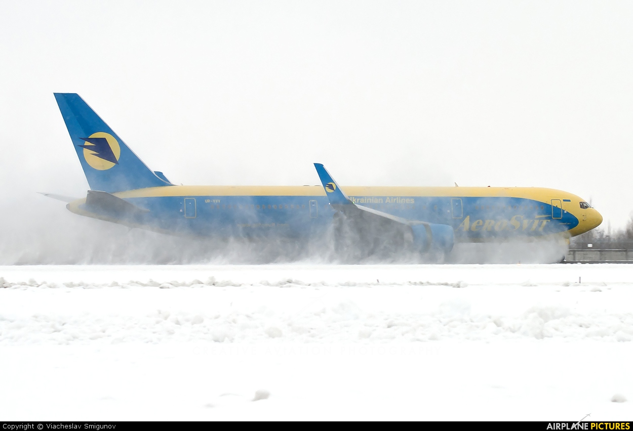Aerosvit - Ukrainian Airlines UR-VVV aircraft at Kyiv - Borispol
