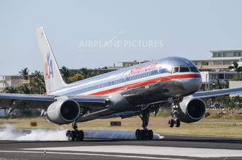 N682AA - American Airlines Boeing 757-200
