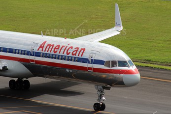 N607AM - American Airlines Boeing 757-200