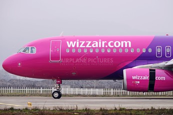 HA-LWM - Wizz Air Airbus A320