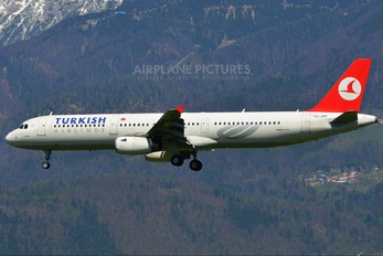 TC-JRF - Turkish Airlines Airbus A321