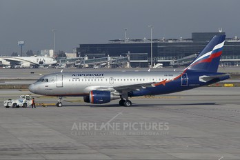 VQ-BBD - Aeroflot Airbus A319