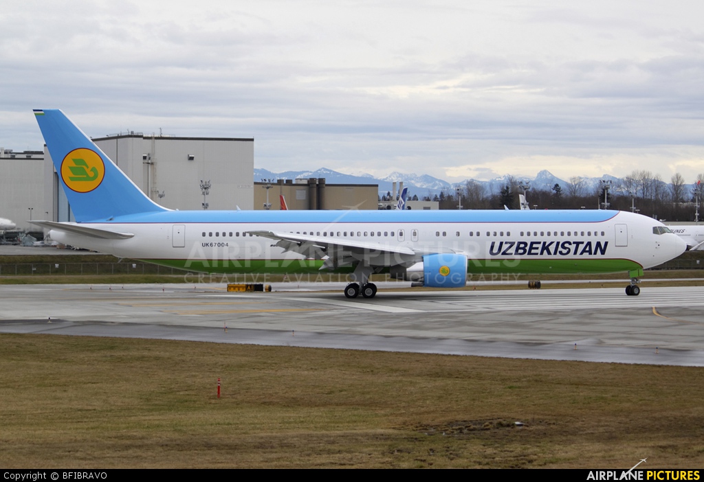 Uzbekistan Airways UK67004 aircraft at Everett - Snohomish County / Paine Field