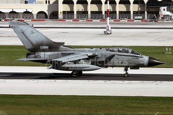 MM7071 - Italy - Air Force Panavia Tornado - IDS