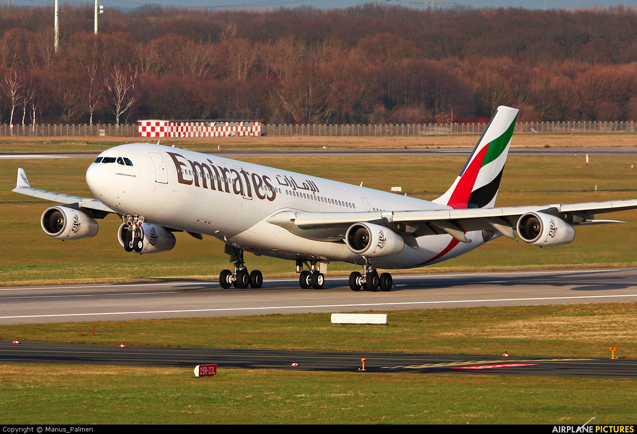 Emirates Airlines A6-ERM aircraft at Düsseldorf