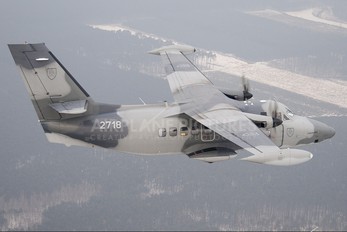 2718 - Slovakia -  Air Force LET L-410UVP Turbolet