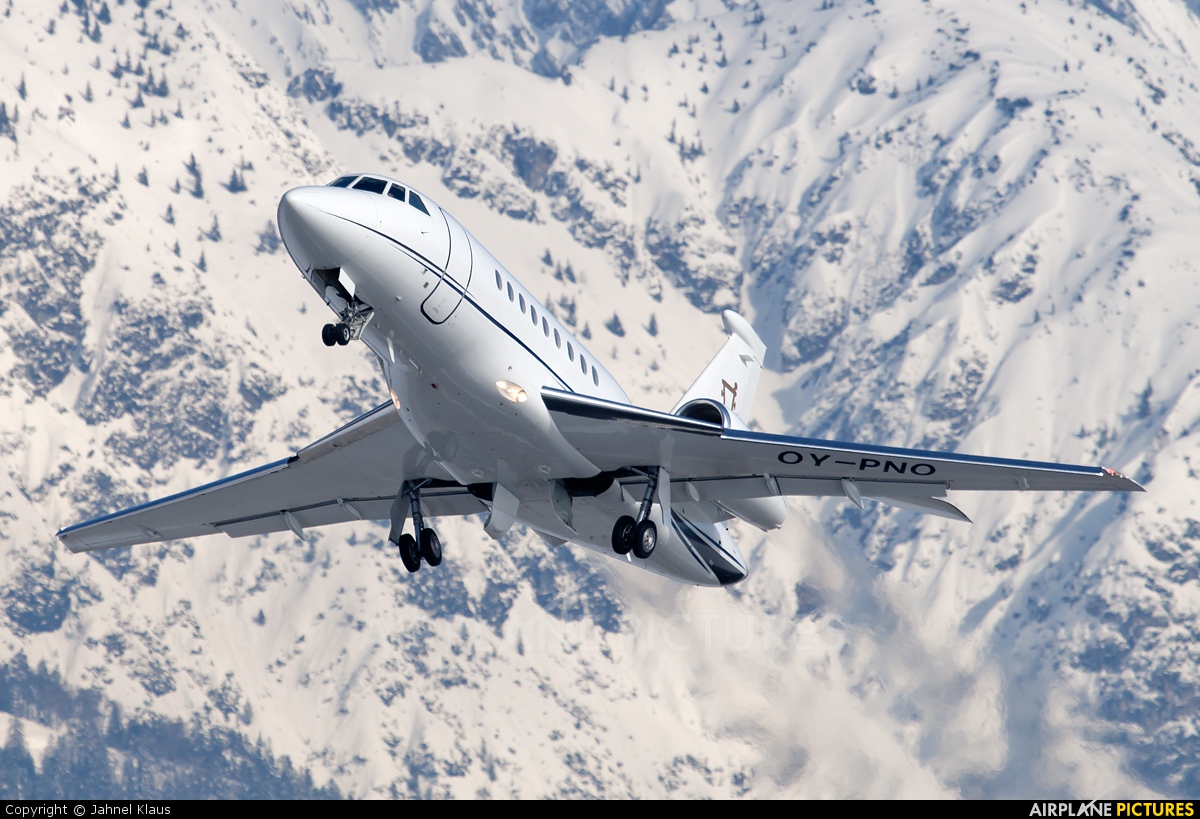 Air Alsie OY-PNO aircraft at Innsbruck