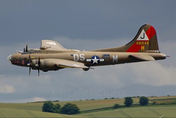 F-AZDX - Association Forteresse Toujours Volante Boeing B-17G Flying Fortress