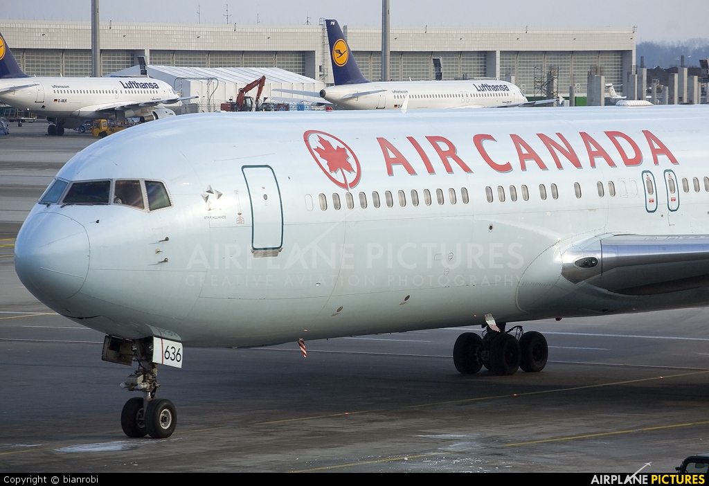 Air Canada C-FMXC aircraft at Munich