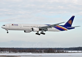 HS-TKC - Thai Airways Boeing 777-300