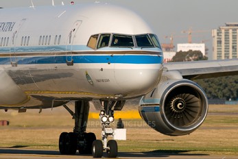 T-01 - Argentina - Government Boeing 757-200