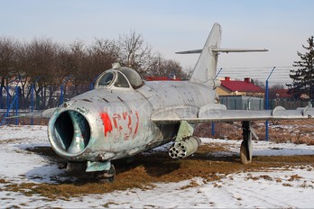 637 - Poland - Air Force PZL Lim-6bis
