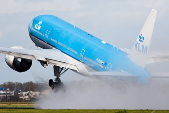 PH-BQM - KLM Boeing 777-200ER