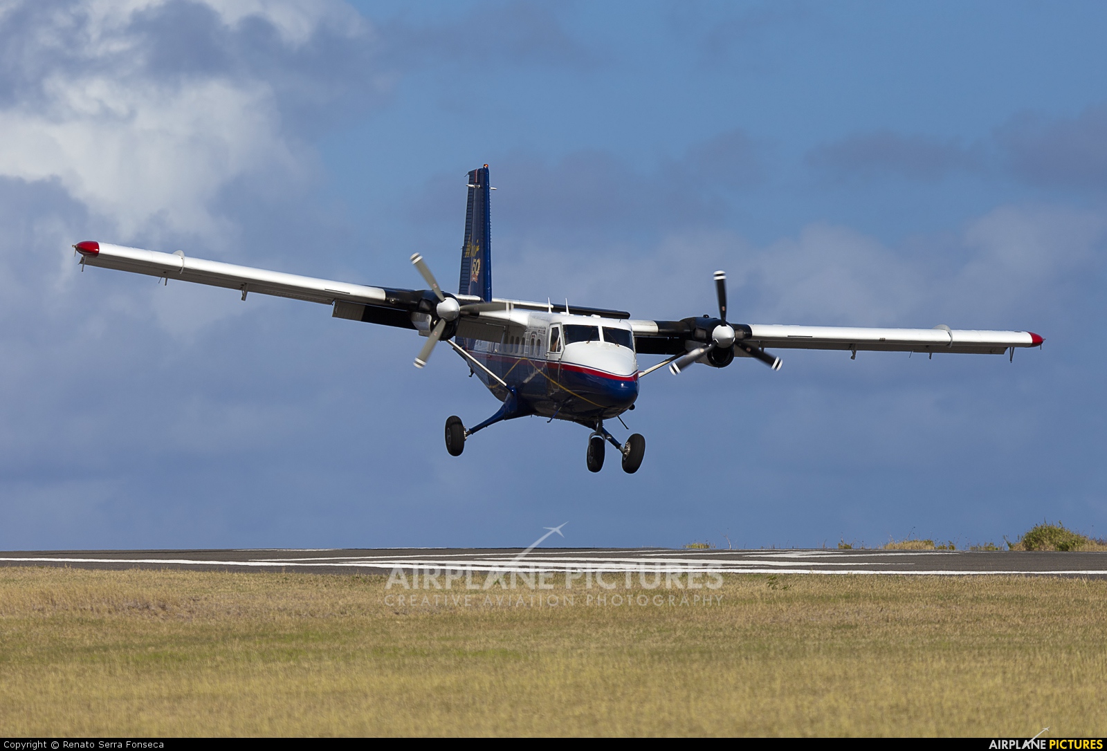 Winair PJ-WIS aircraft at Saba - Juancho E. Yrausquin