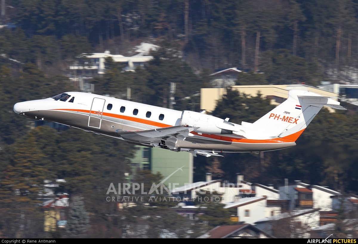 Solid Air PH-MEX aircraft at Innsbruck